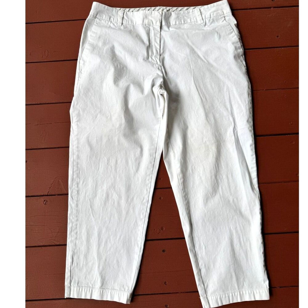 Liz Claiborne White Capri Pants Straight Legs
